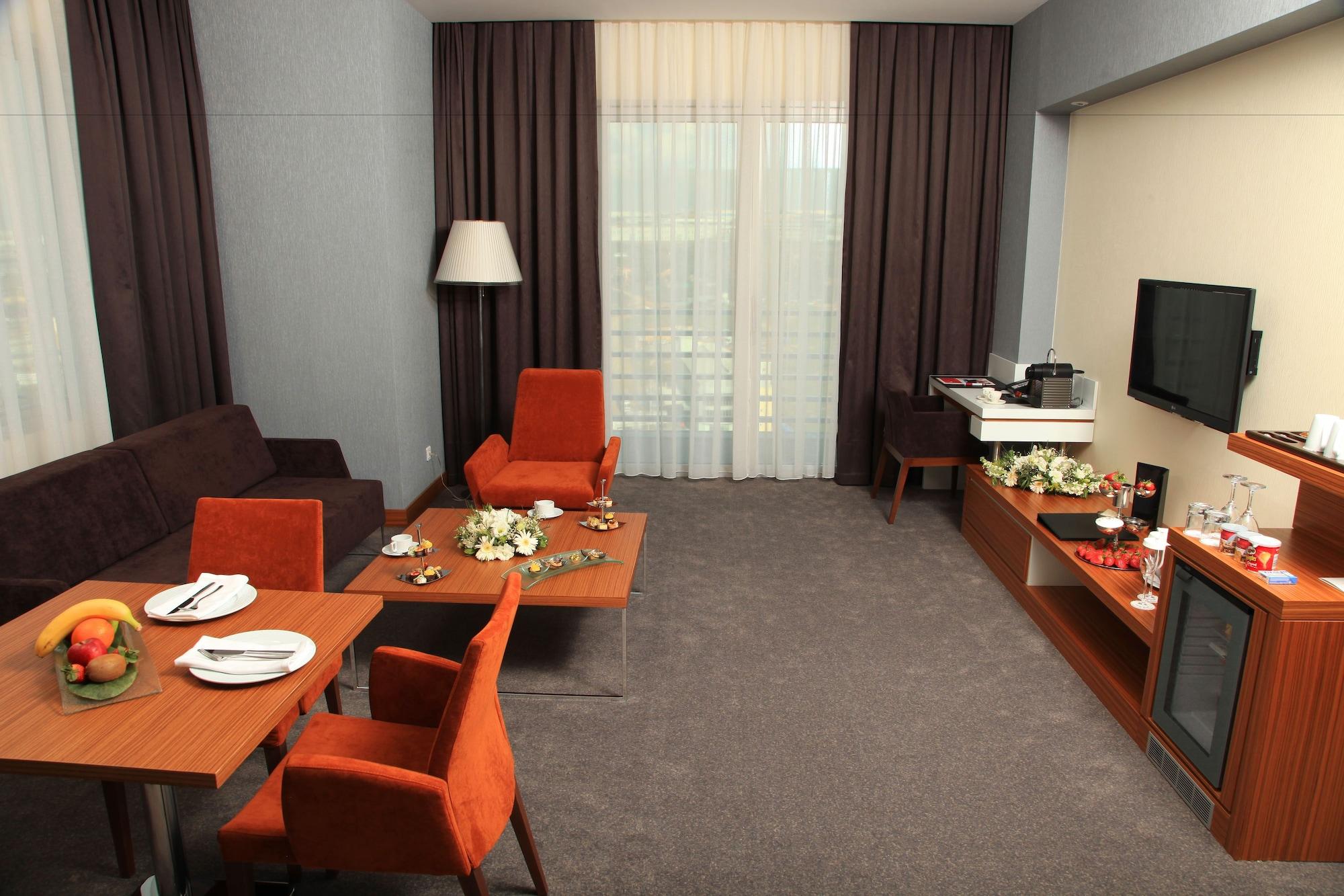 Ramada Plaza By Wyndham Istanbul Asia Airport Kocaeli Exterior photo